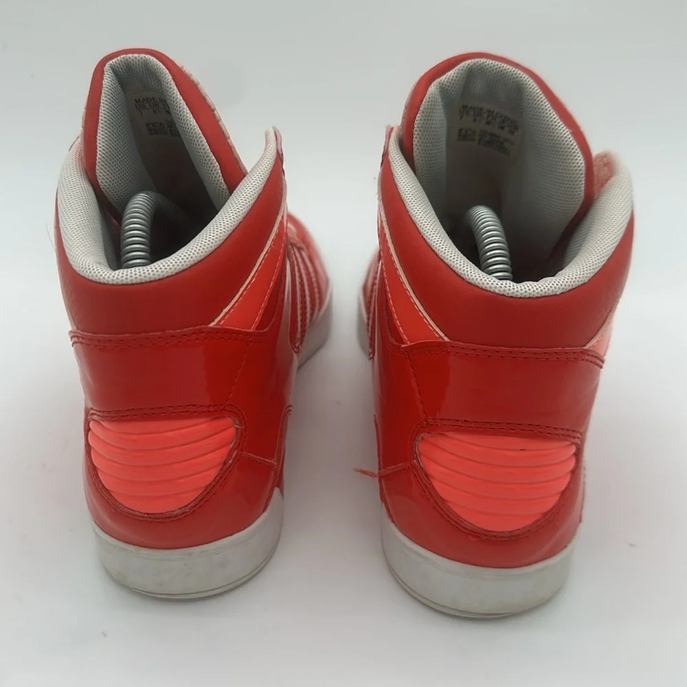 adidas Originals Hard Court Hi Women's Size 7 Red Sneakers